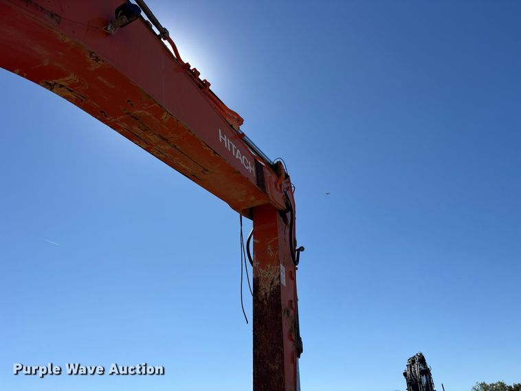 image for item ES8217 2017 Hitachi ZX470 LC-6 excavator