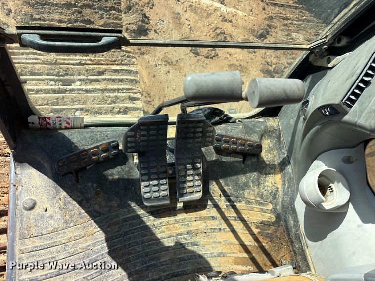 image for item ES8217 2017 Hitachi ZX470 LC-6 excavator