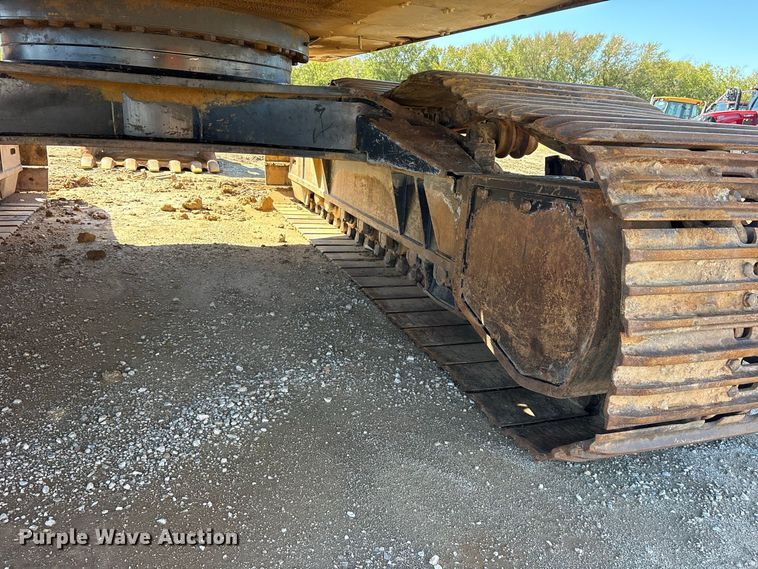 image for item ES8217 2017 Hitachi ZX470 LC-6 excavator