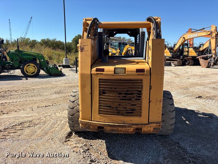 image for item ES8218 1998 Case 95XT skid steer loader