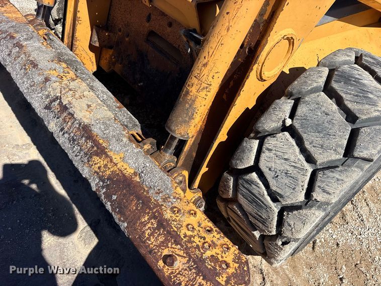 image for item ES8218 1998 Case 95XT skid steer loader