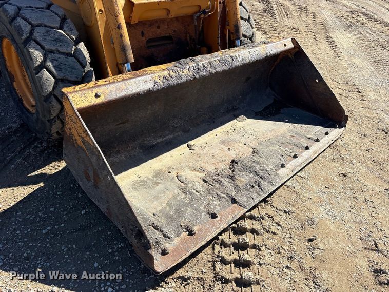 image for item ES8218 1998 Case 95XT skid steer loader
