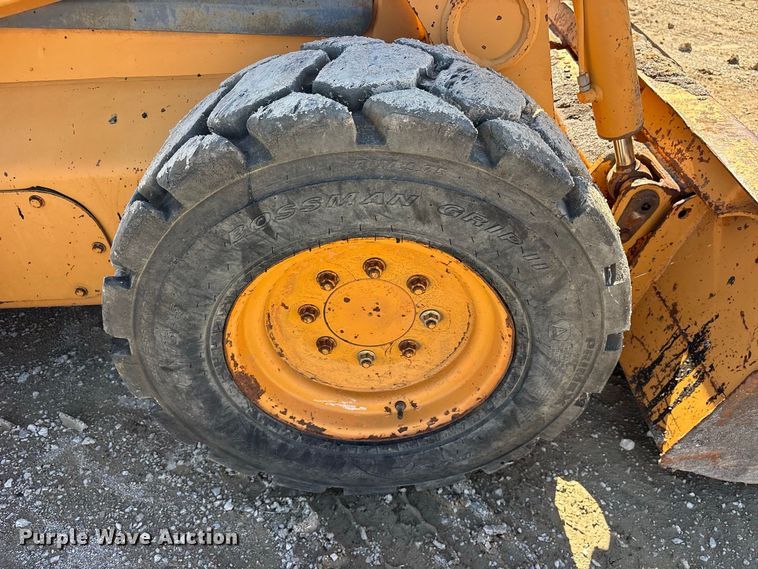 image for item ES8218 1998 Case 95XT skid steer loader