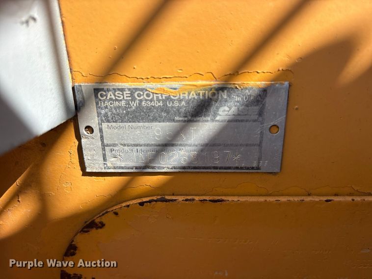 image for item ES8218 1998 Case 95XT skid steer loader