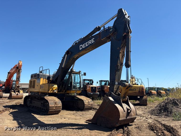image for item ES8219 2017 John Deere 470G LC excavator