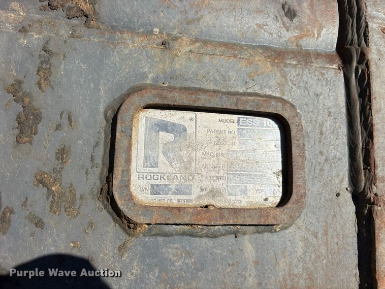 image for item ES8219 2017 John Deere 470G LC excavator