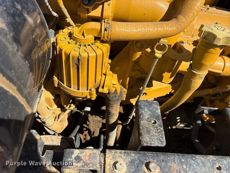 image for item ES8219 2017 John Deere 470G LC excavator