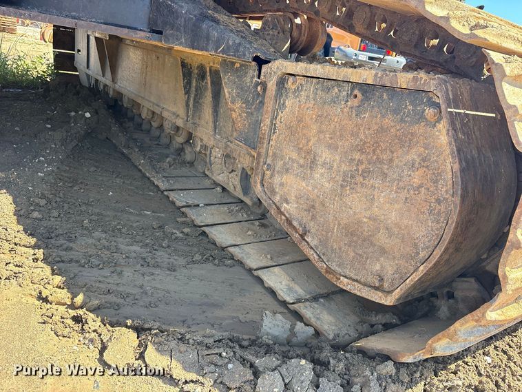 image for item ES8219 2017 John Deere 470G LC excavator