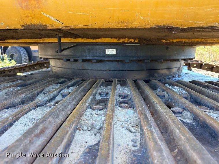 image for item ES8219 2017 John Deere 470G LC excavator