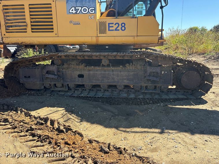 image for item ES8219 2017 John Deere 470G LC excavator