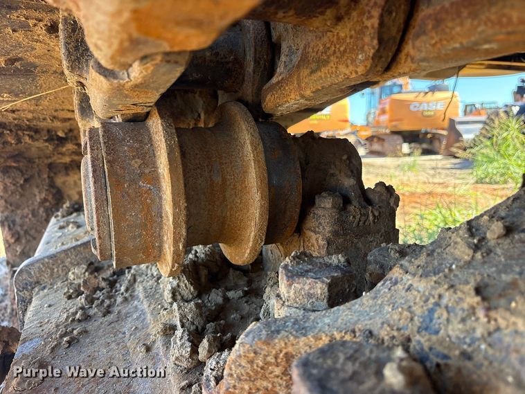 image for item ES8219 2017 John Deere 470G LC excavator