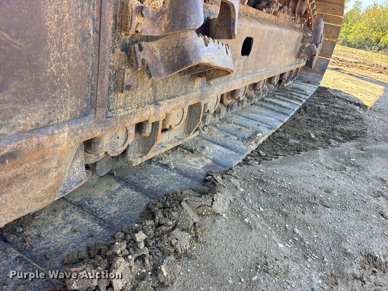 image for item ES8219 2017 John Deere 470G LC excavator