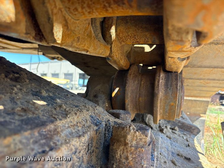 image for item ES8219 2017 John Deere 470G LC excavator