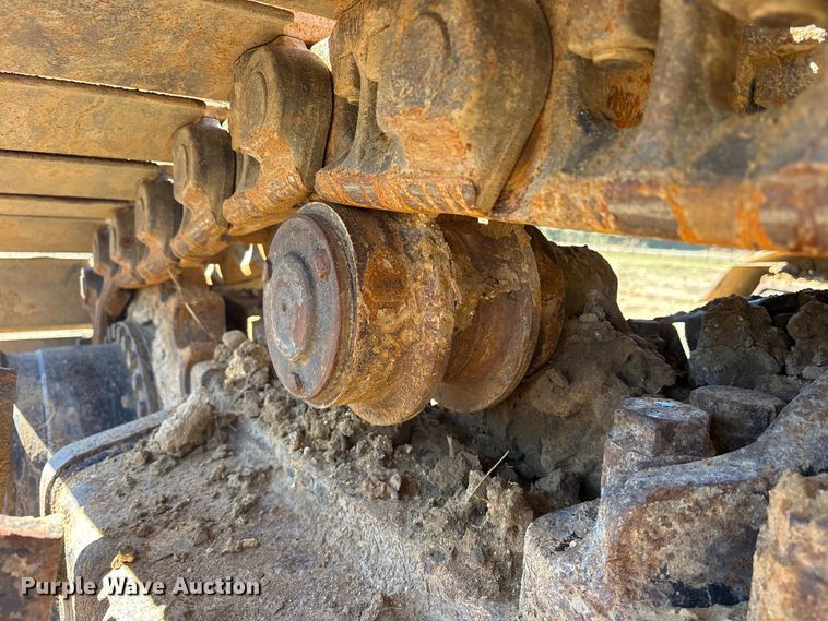 image for item ES8219 2017 John Deere 470G LC excavator