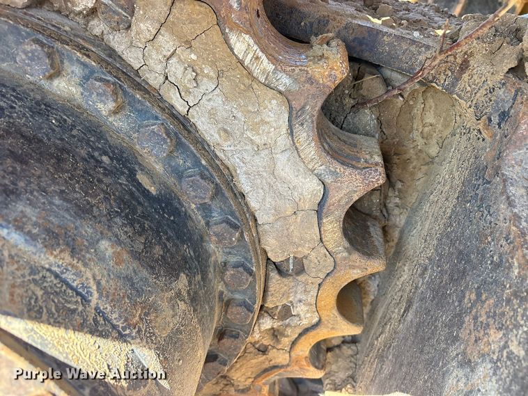 image for item ES8219 2017 John Deere 470G LC excavator