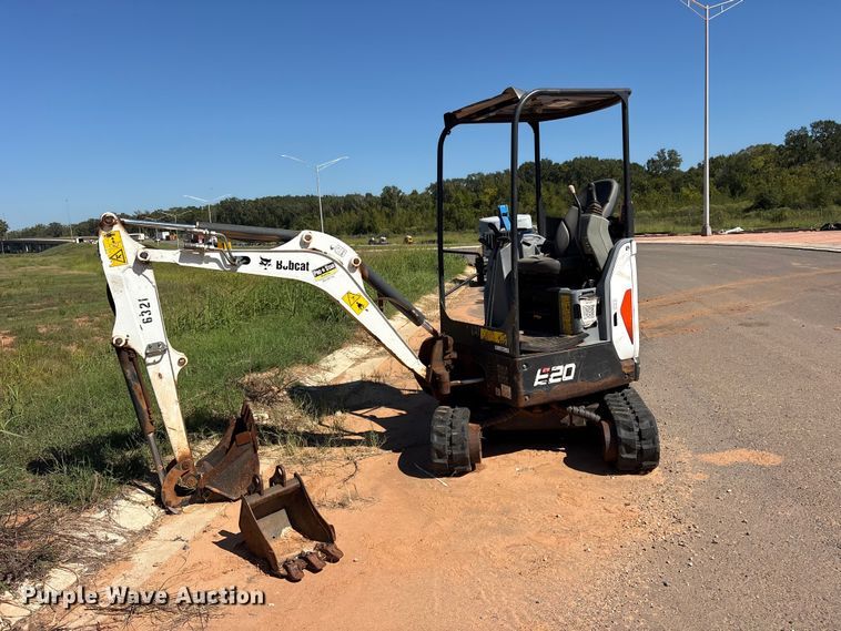 image for item ES8279 2018 Bobcat E20 mini excavator