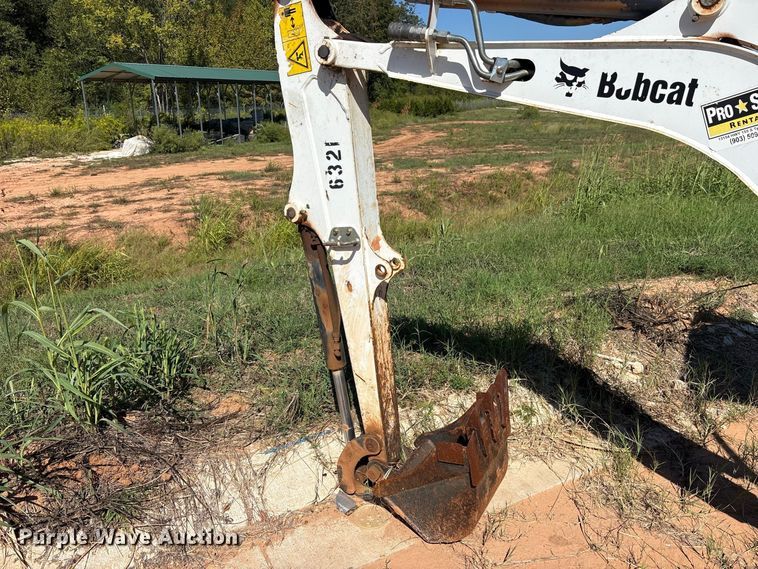 image for item ES8279 2018 Bobcat E20 mini excavator