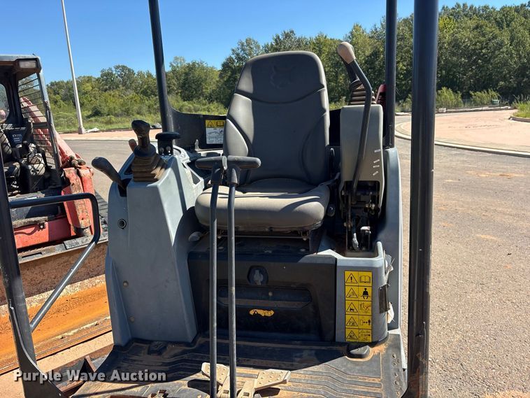 image for item ES8279 2018 Bobcat E20 mini excavator