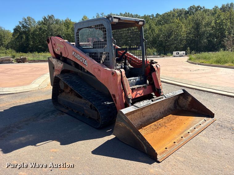 image for item ES8280 2016 Kubota SVL 95-2S tracked skid steer loader