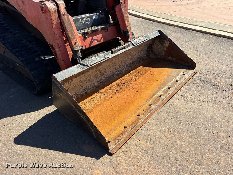 image for item ES8280 2016 Kubota SVL 95-2S tracked skid steer loader