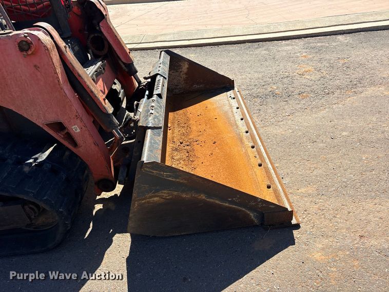image for item ES8280 2016 Kubota SVL 95-2S tracked skid steer loader