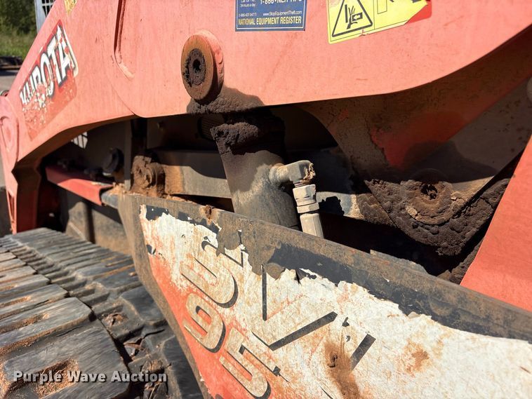image for item ES8280 2016 Kubota SVL 95-2S tracked skid steer loader
