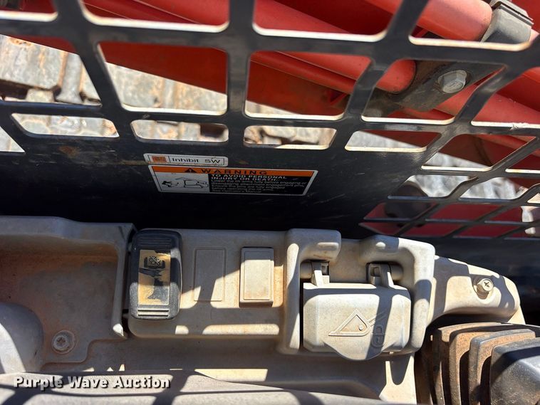 image for item ES8280 2016 Kubota SVL 95-2S tracked skid steer loader