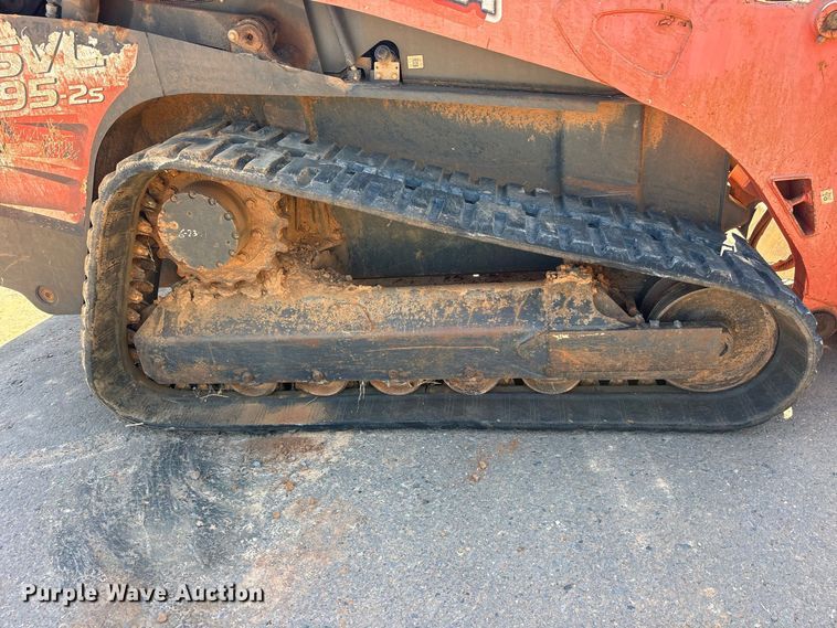 image for item ES8280 2016 Kubota SVL 95-2S tracked skid steer loader
