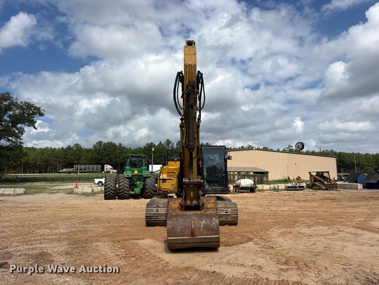 image for item ES8288 2015 Caterpillar 323F L excavator