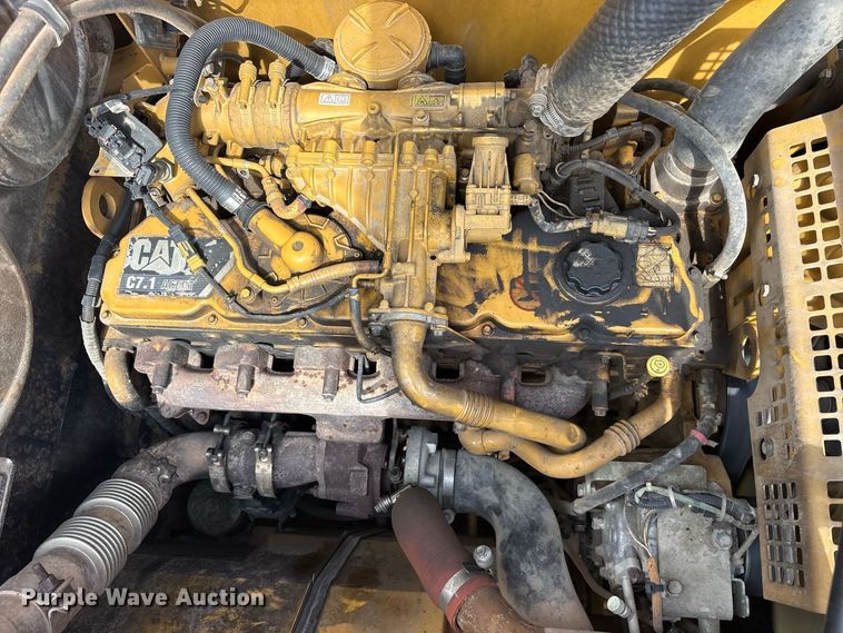 image for item ES8288 2015 Caterpillar 323F L excavator