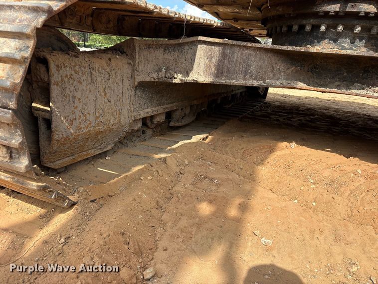 image for item ES8288 2015 Caterpillar 323F L excavator