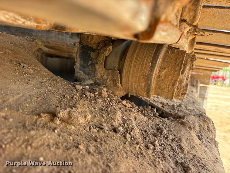 image for item ES8288 2015 Caterpillar 323F L excavator
