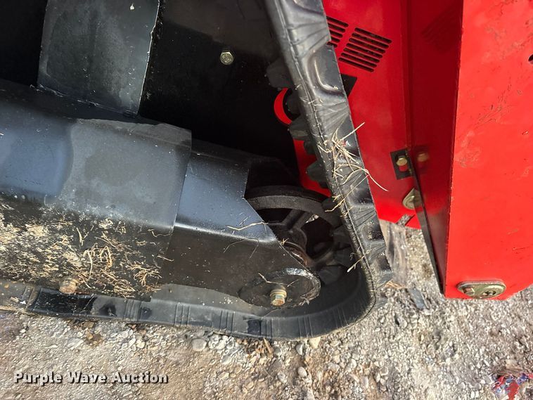 image for item ES8321 2024 Erie SCL850 Compact loader