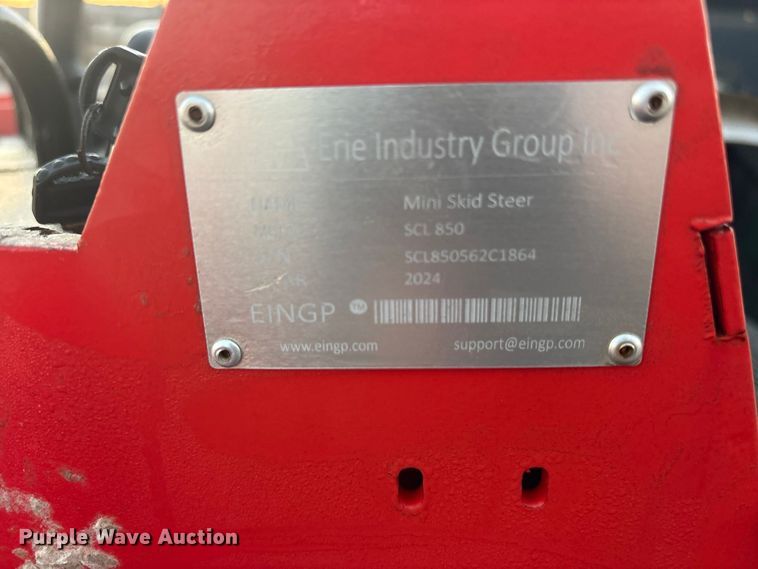 image for item ES8321 2024 Erie SCL850 Compact loader