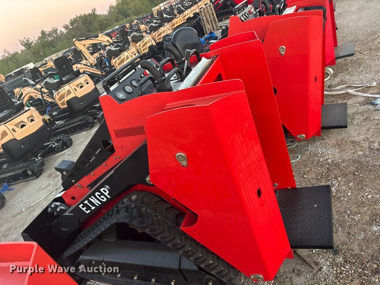 image for item ES8322 Erie SCL850 compact utility loader