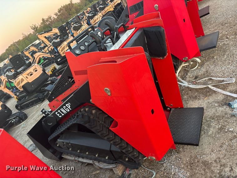 image for item ES8323 Erie SCL850 compact utility loader
