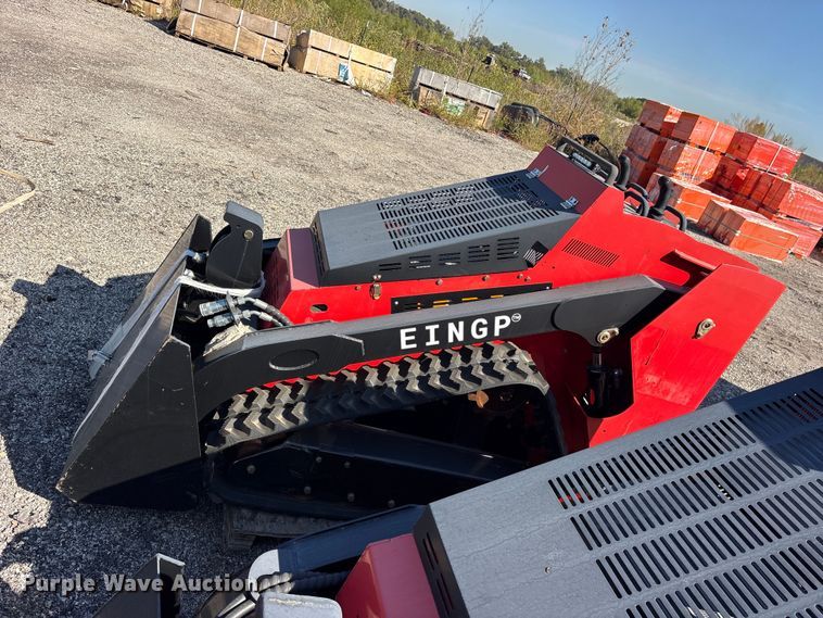 image for item ES8353 2024 Erie SCL850 compact utility loader