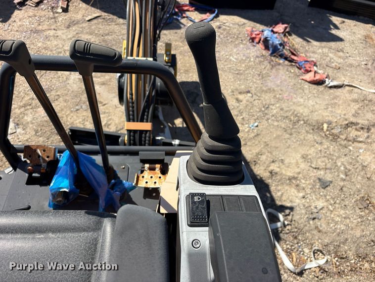 image for item ES8371 2024 Erie EM15 mini excavator