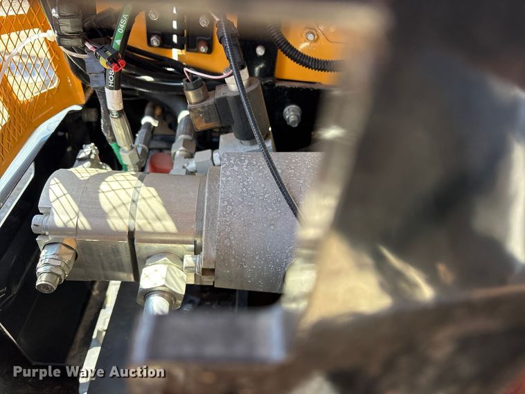 image for item ES8373 2024 Erie EM15 mini excavator