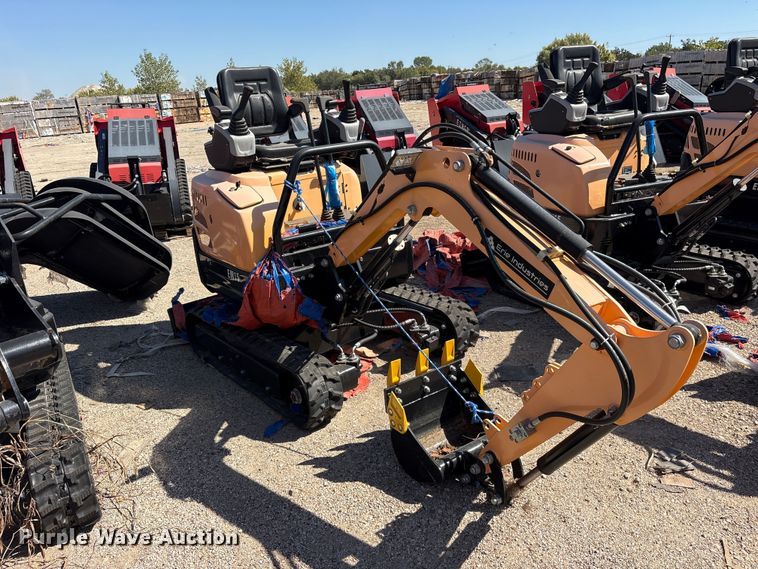 image for item ES8377 2024 Erie EM15 mini excavator