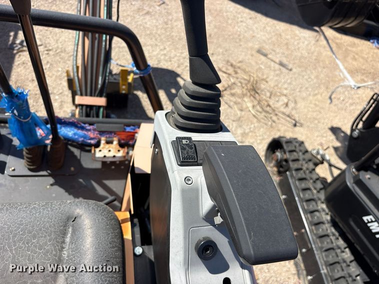 image for item ES8377 2024 Erie EM15 mini excavator