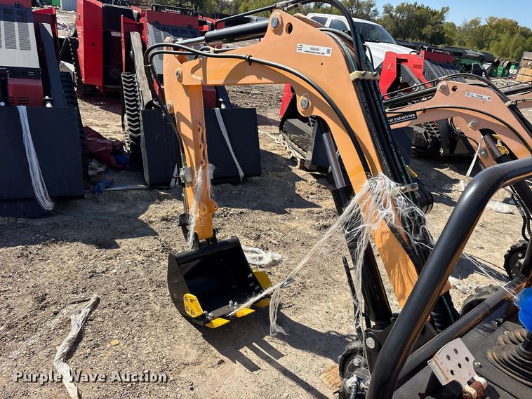 image for item ES8394 2024 Erie EM15 mini excavator