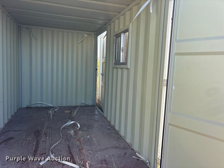 image for item ES8432 Shipping container