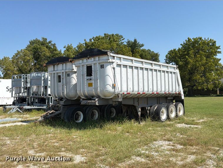 1980 FRUEHAUF TRAILER [b]1980 Fruehauf end dump trailer[/b]