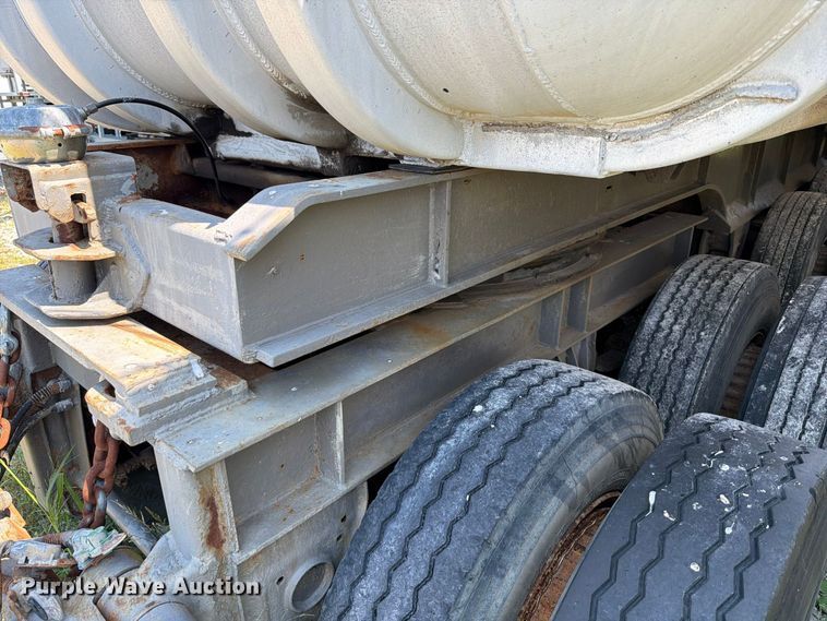 1980 Fruehauf TRAILER