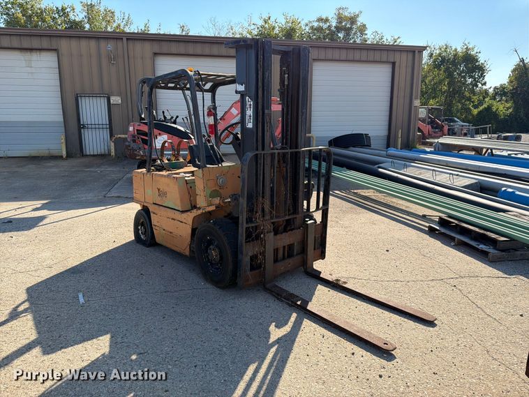 image for item EU0894 Yale GP050RCJUE086 forklift