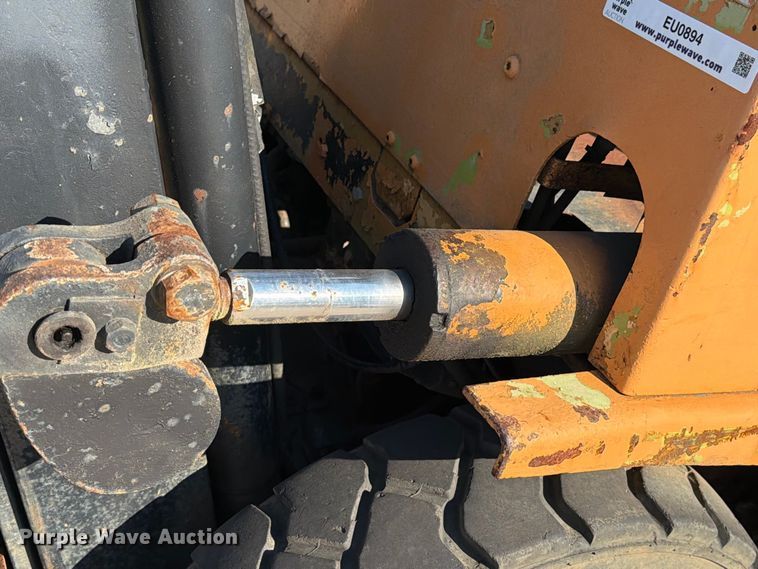 image for item EU0894 Yale GP050RCJUE086 forklift