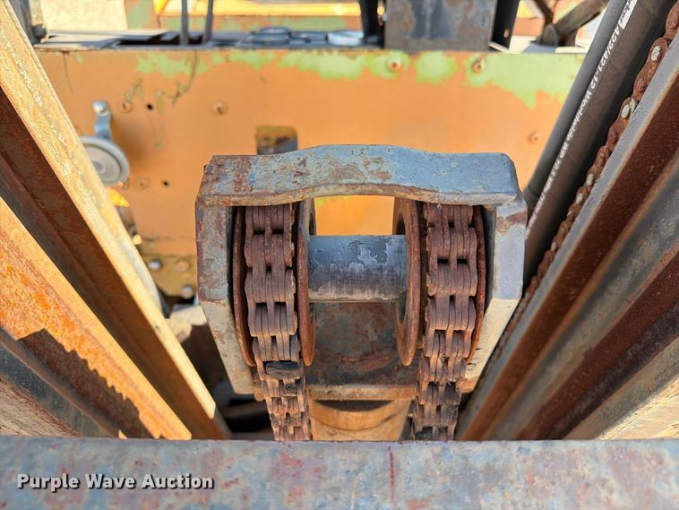 image for item EU0894 Yale GP050RCJUE086 forklift