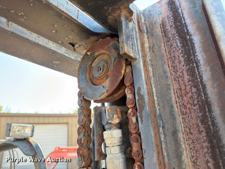 image for item EU0894 Yale GP050RCJUE086 forklift
