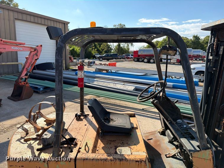 image for item EU0894 Yale GP050RCJUE086 forklift